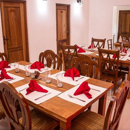 Danisco Leisure Bunglow Канді Екстер'єр фото